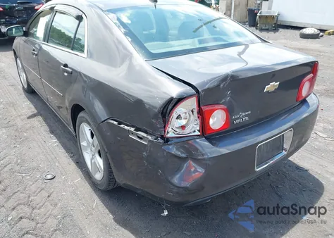 2010 Chevrolet Malibu Ls z USA, uszkodzony, nr VIN 1G1ZB5EB7AF208697